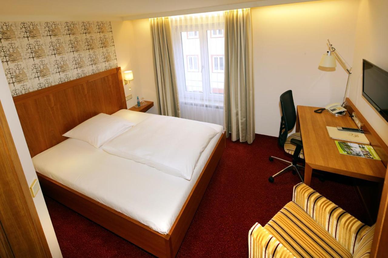 Bayerischer Hof Freising Exterior photo
